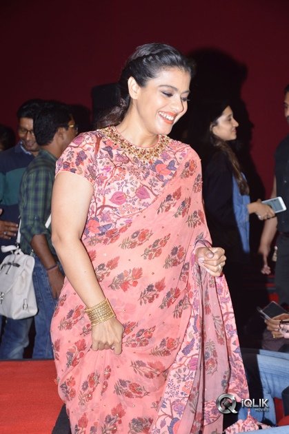 Kajol-At-VIP-2-Movie-Press-Meet